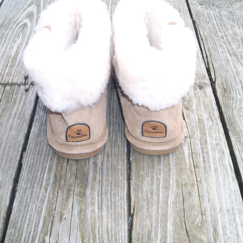 Like New! BearPaw Abby Suede Wool Snow Boots Size 7
